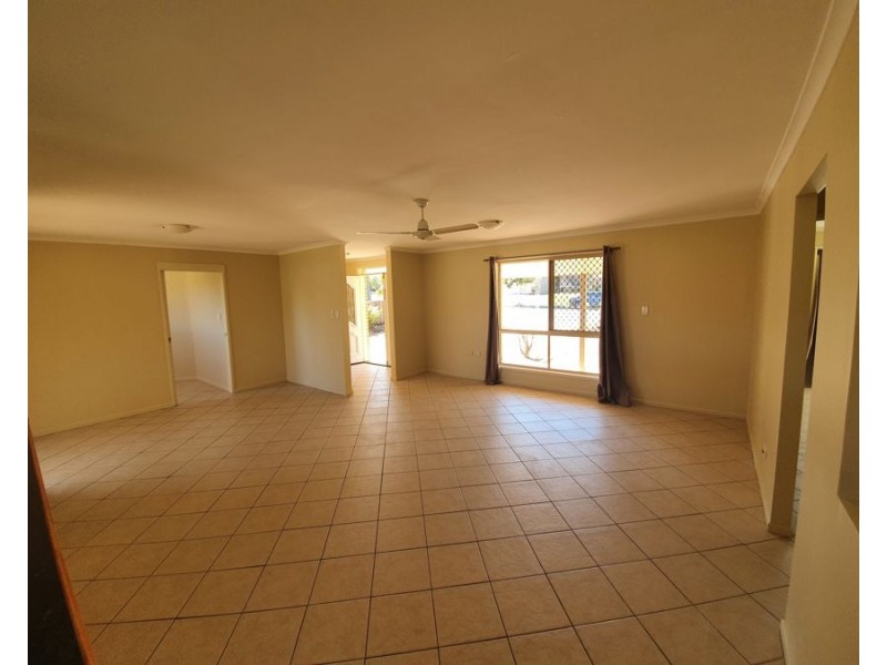 33 Coman Rd South, Rothwell QLD 4022