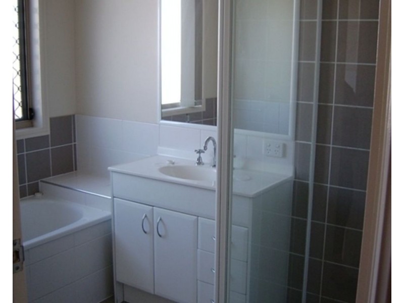 49 Amity Drv, Rothwell QLD 4022