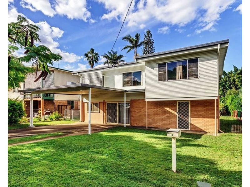4 Hedge St, Strathpine QLD 4500