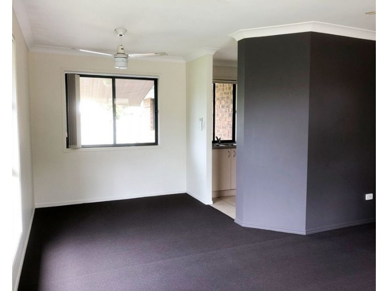 18 Piggott Rd, Bellmere QLD 4510