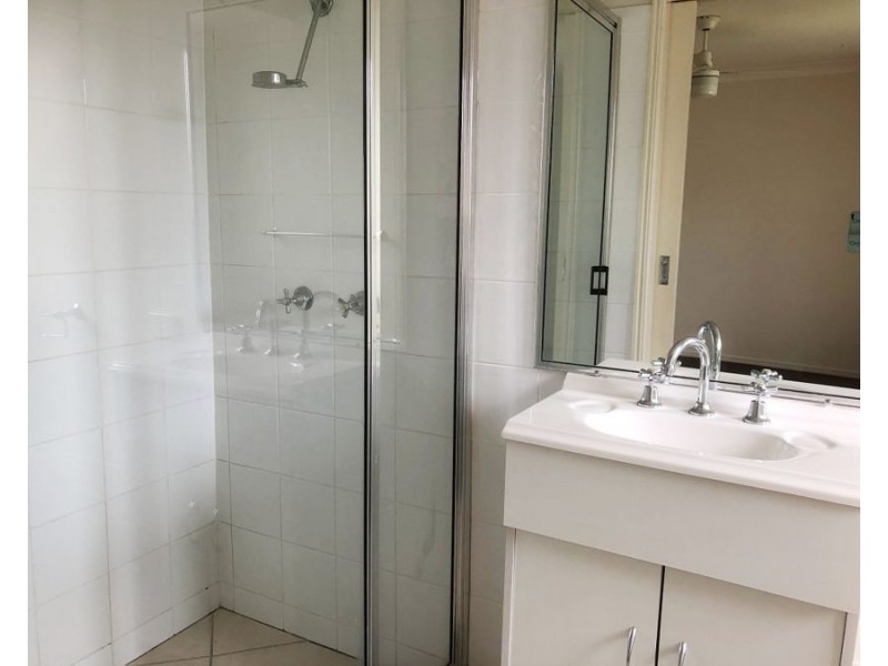 18 Piggott Rd, Bellmere QLD 4510