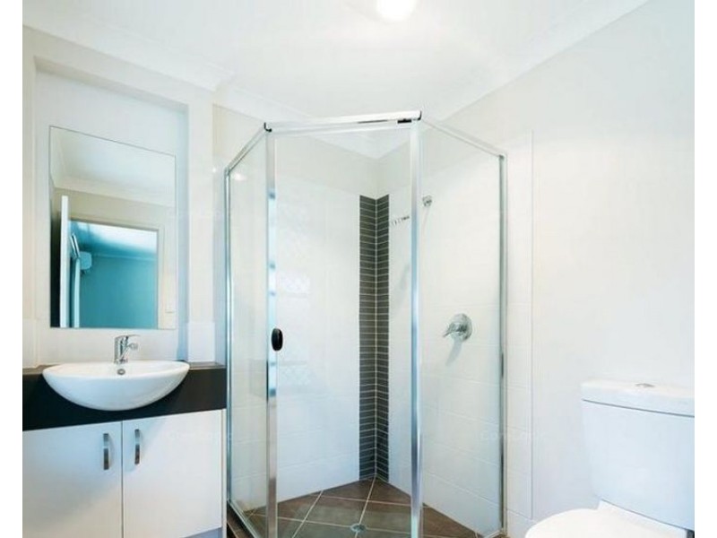 6/24 Armstrong St, Petrie QLD 4502