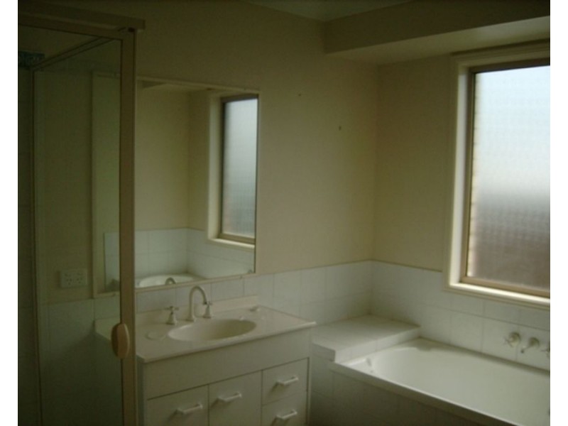 15 Georgette Crt, Eatons Hill QLD 4037