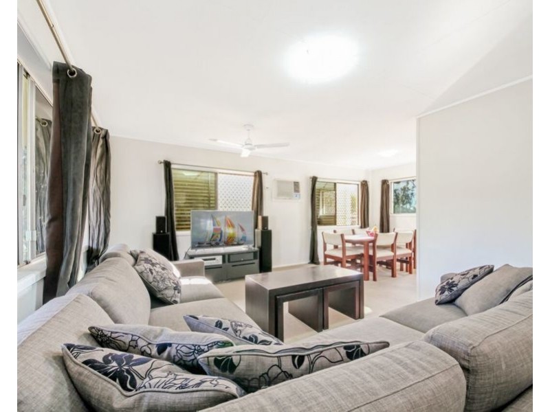 132 Samsonvale Rd, Strathpine QLD 4500