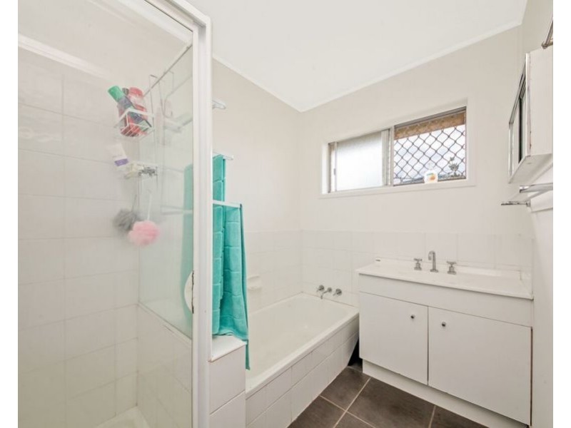 132 Samsonvale Rd, Strathpine QLD 4500
