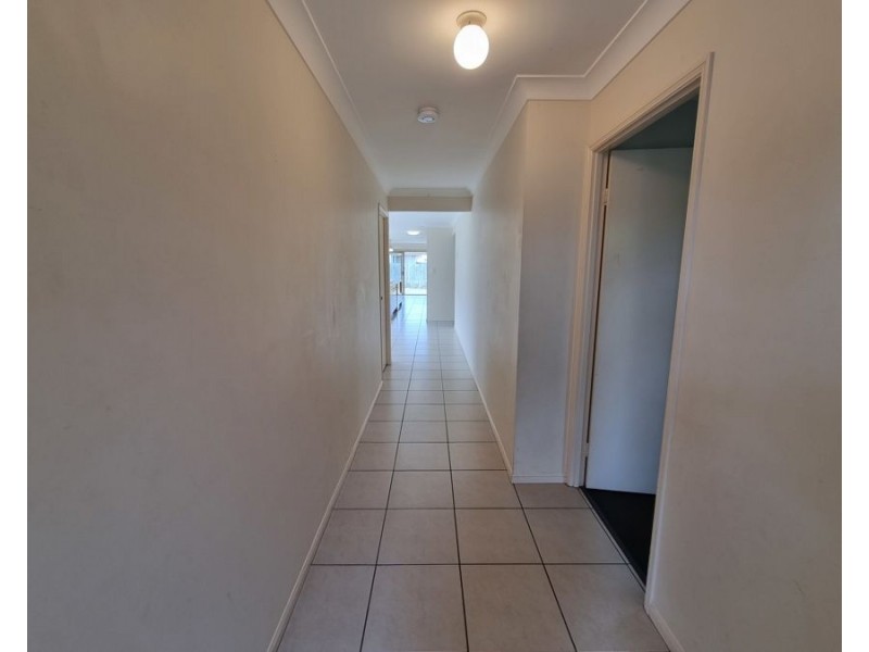8 Natone St, Rothwell QLD 4022