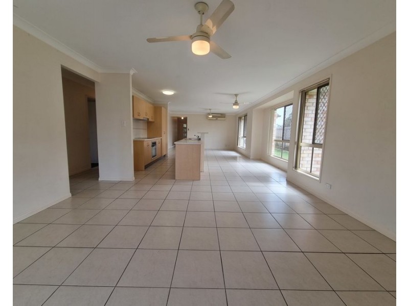 8 Natone St, Rothwell QLD 4022