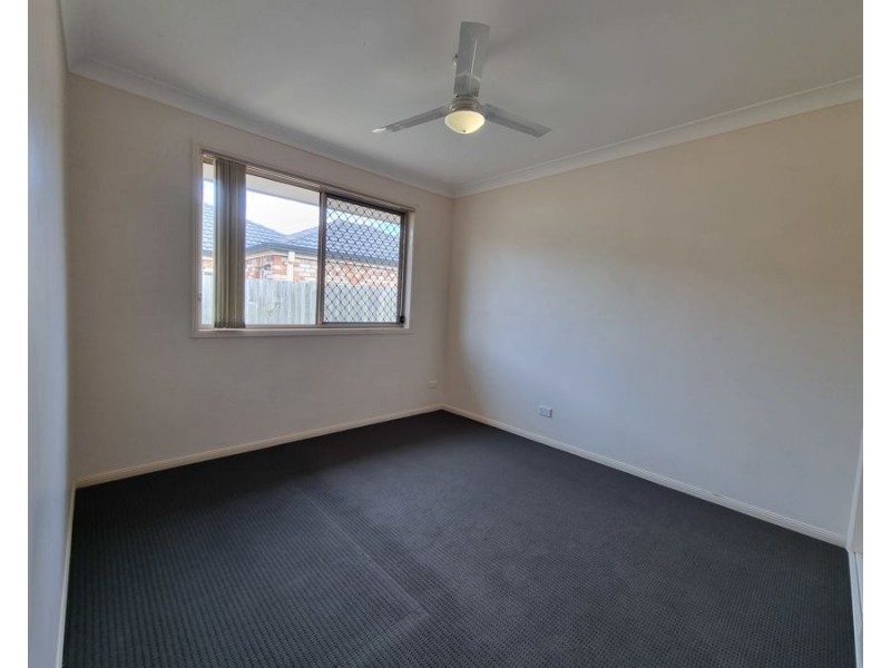 8 Natone St, Rothwell QLD 4022
