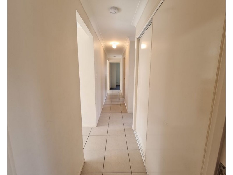 8 Natone St, Rothwell QLD 4022
