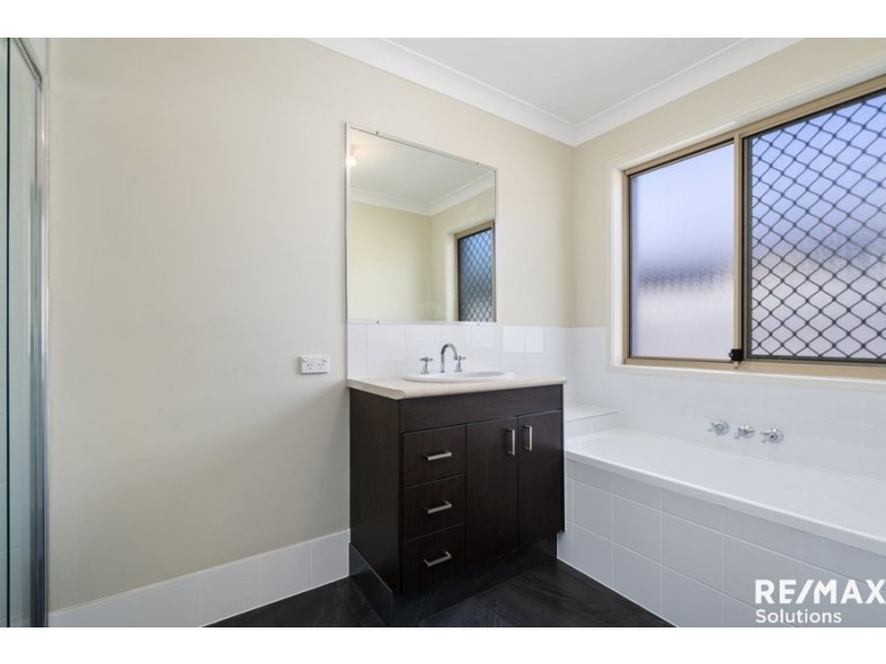 10 Carruthers Court, Bray Park QLD 4500