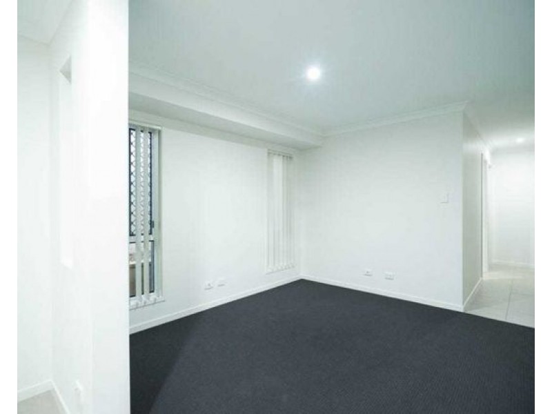 6 Eyre Crt, Warner QLD 4500