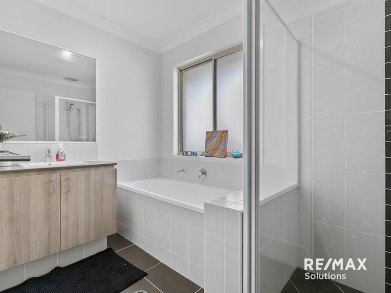 23 Sandalwood Street, Pimpama QLD 4209