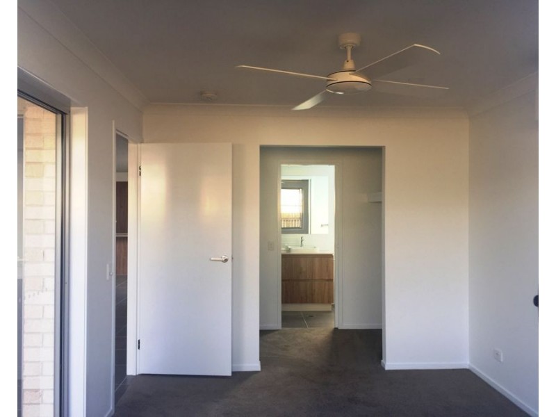 10 Gilvear Cres, Strathpine QLD 4500