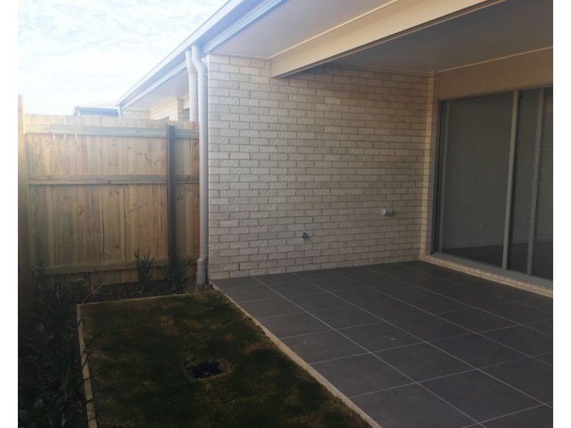 10 Gilvear Cres, Strathpine QLD 4500