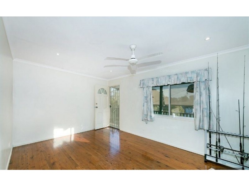 15 Illoura St, Petrie QLD 4502