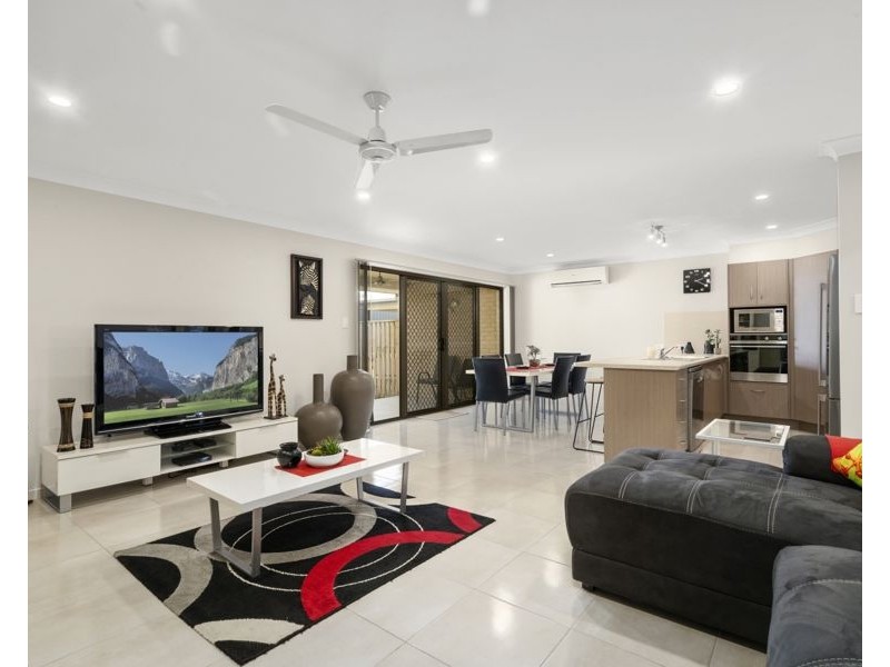 10 Davison St, Caboolture QLD 4510