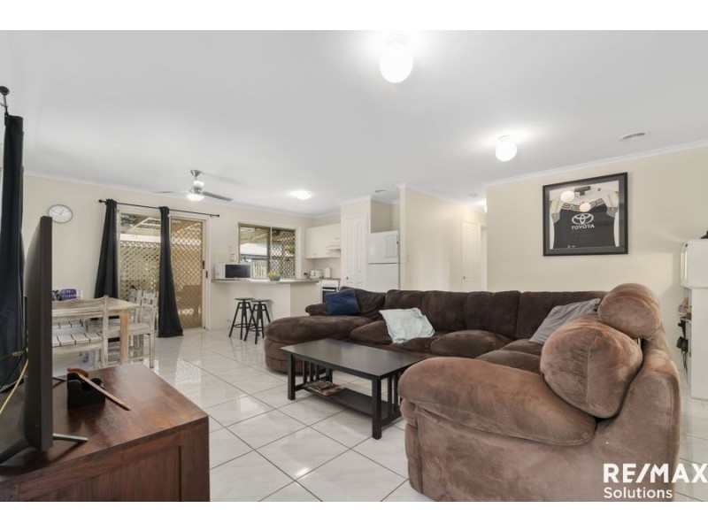 16 Manthey Cres, Bray Park QLD 4500