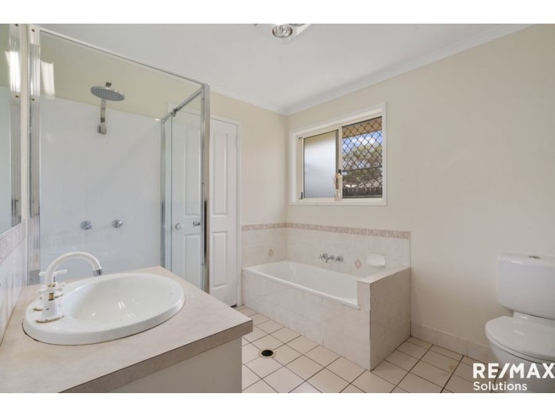 16 Manthey Cres, Bray Park QLD 4500