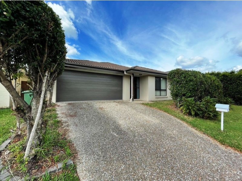 33 Diane Pde, Kallangur QLD 4503