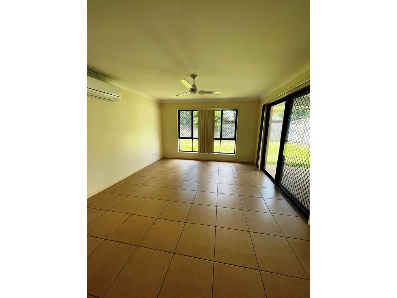33 Diane Pde, Kallangur QLD 4503