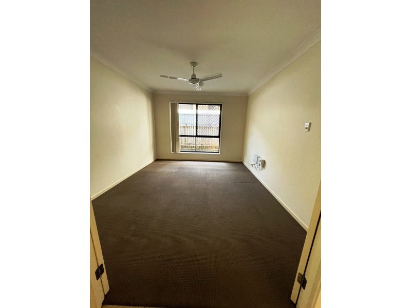 33 Diane Pde, Kallangur QLD 4503