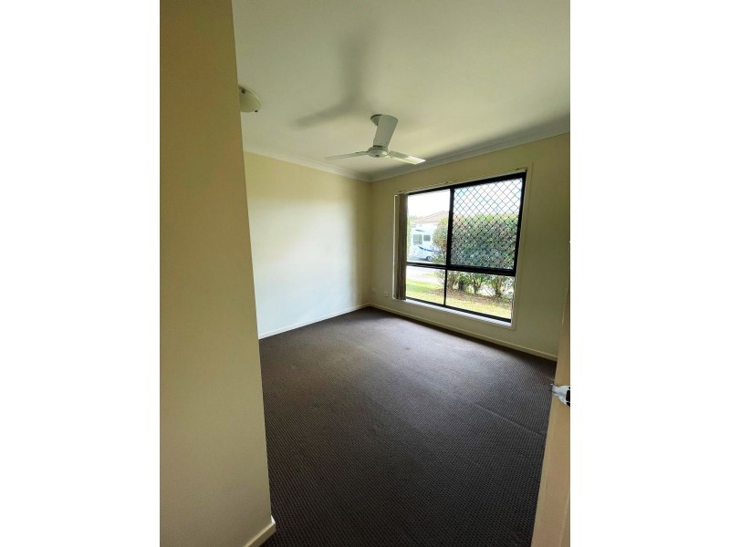 33 Diane Pde, Kallangur QLD 4503