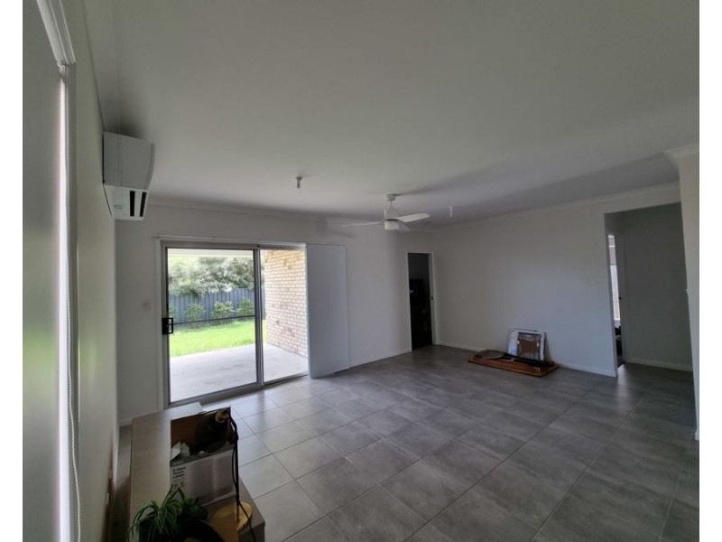 32 Sutherland Drv, Strathpine QLD 4500