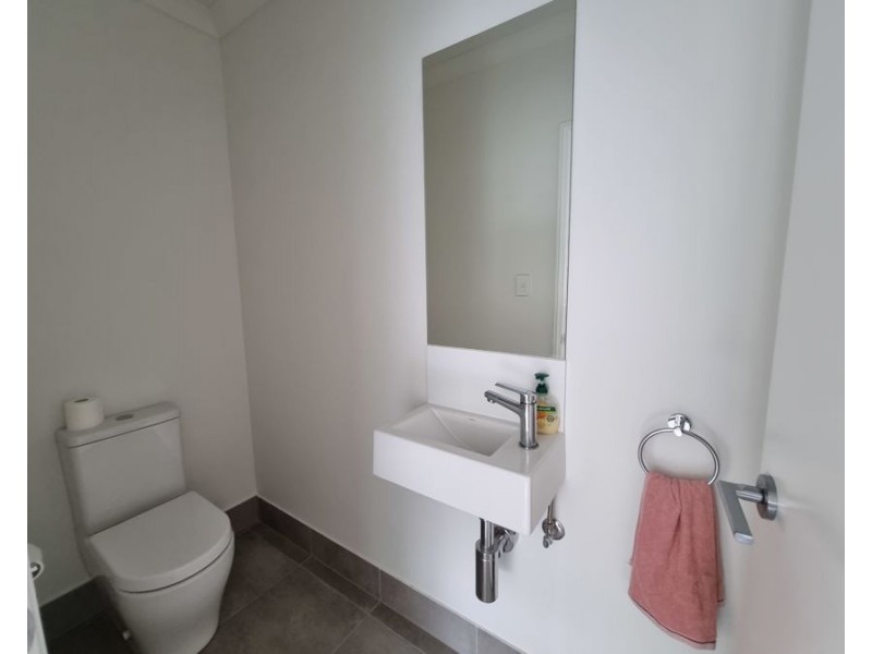 32 Sutherland Drv, Strathpine QLD 4500