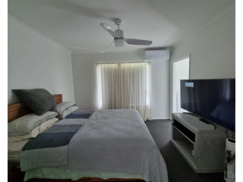 32 Sutherland Drv, Strathpine QLD 4500