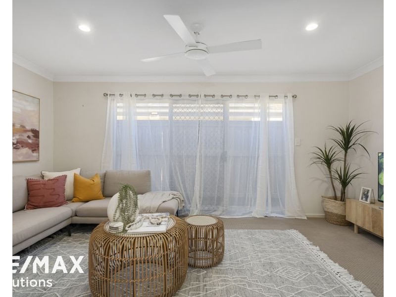 7 Central Green Drive, Narangba QLD 4504