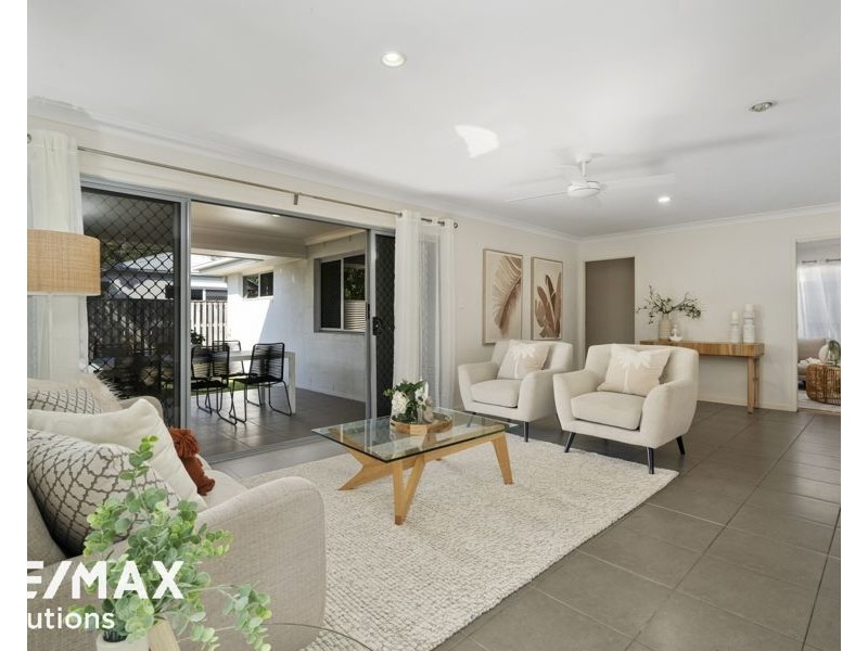7 Central Green Drive, Narangba QLD 4504