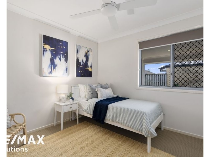 7 Central Green Drive, Narangba QLD 4504