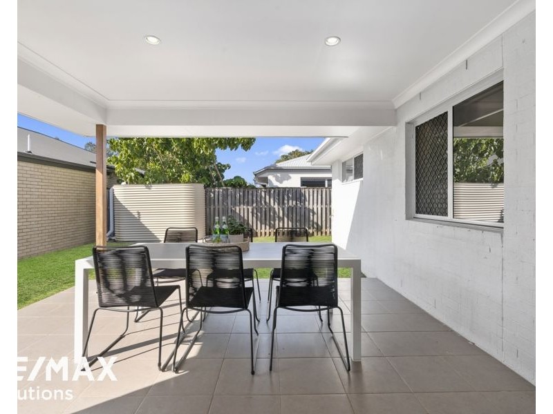 7 Central Green Drive, Narangba QLD 4504