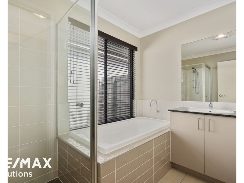 15 Kingston Court, North Lakes QLD 4509