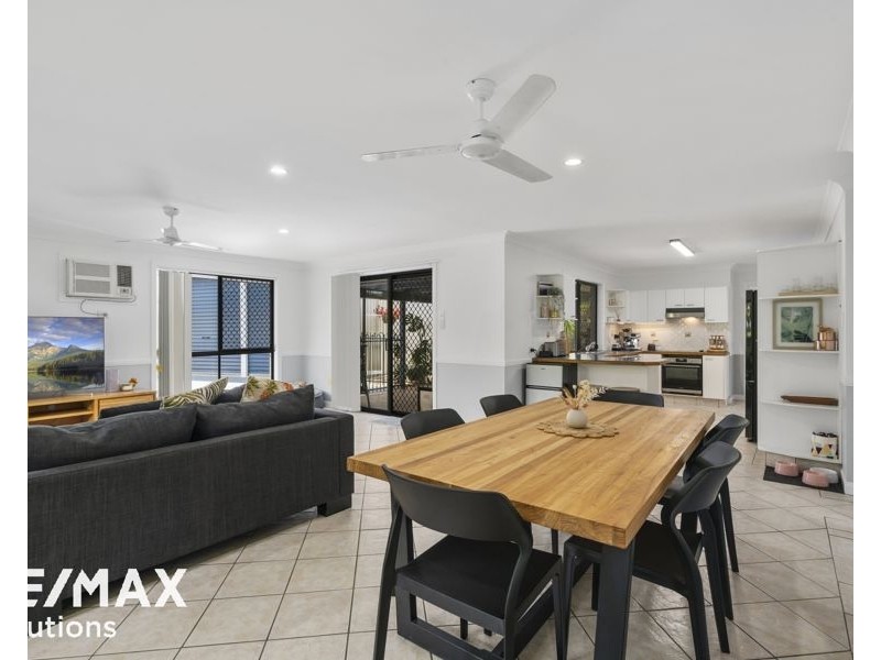 52 Hillmont Crescent, Morayfield QLD 4506