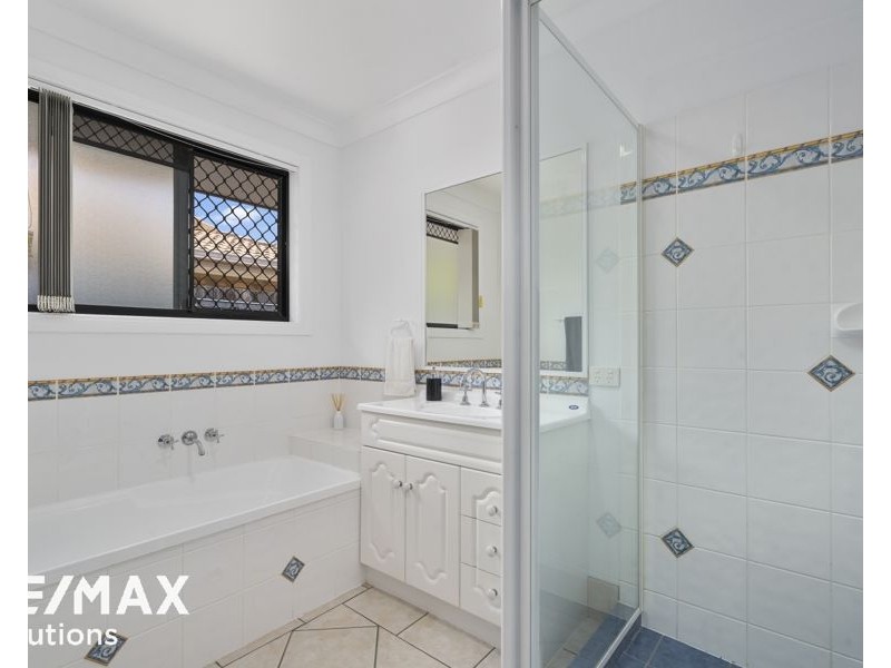 52 Hillmont Crescent, Morayfield QLD 4506