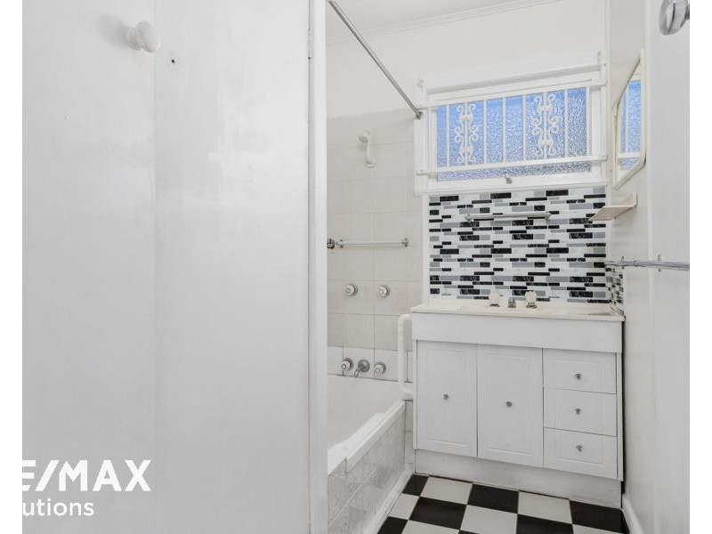 38 Hedge Street, Strathpine QLD 4500