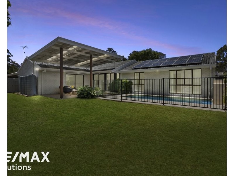 13 Dove Court, Albany Creek QLD 4035