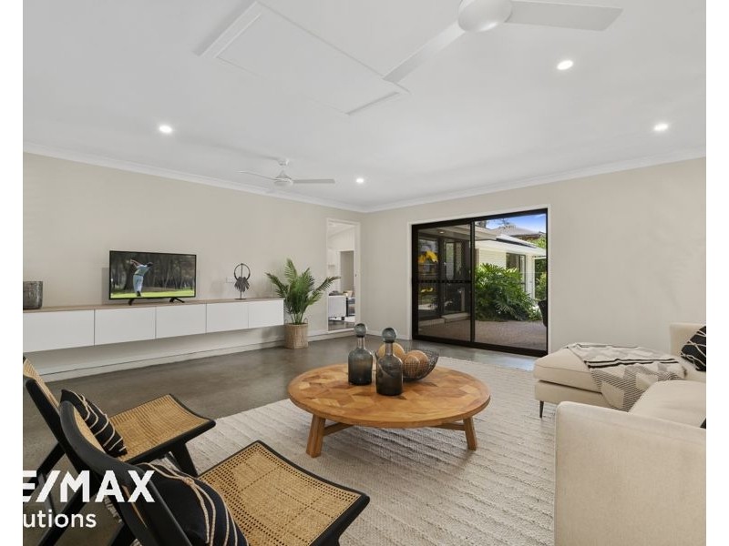 13 Dove Court, Albany Creek QLD 4035