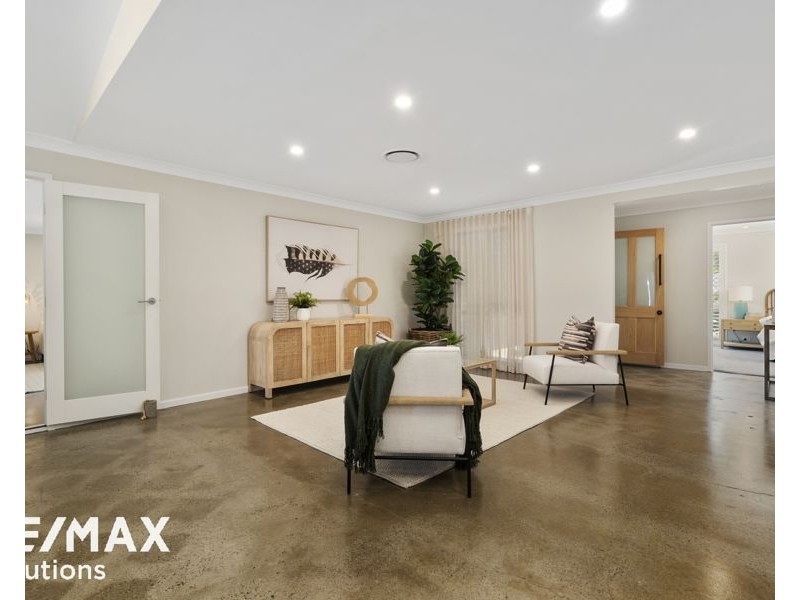 13 Dove Court, Albany Creek QLD 4035