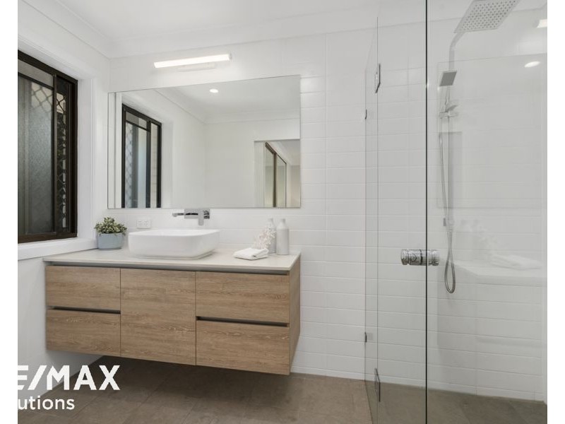 13 Dove Court, Albany Creek QLD 4035