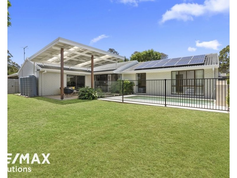 13 Dove Court, Albany Creek QLD 4035