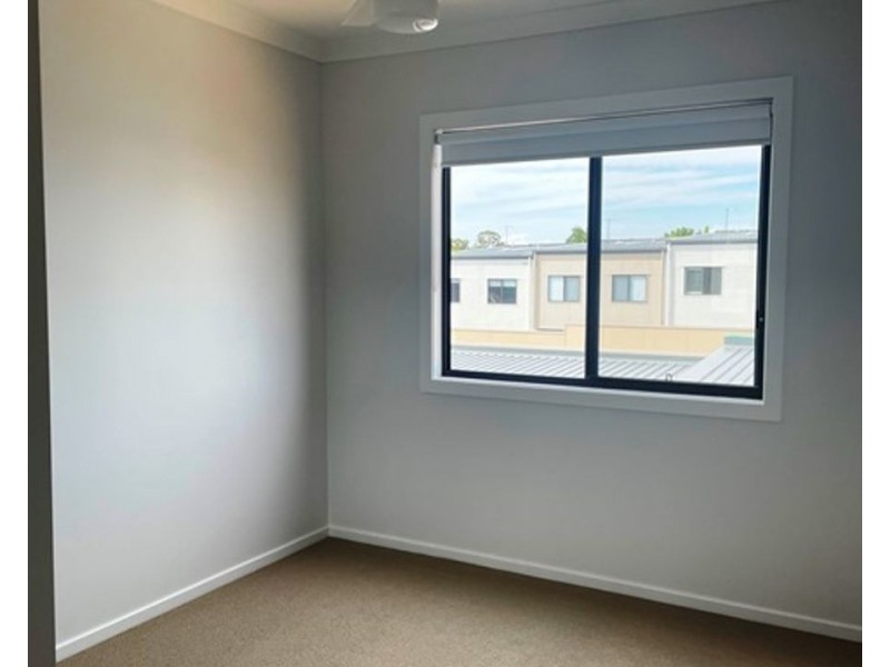 60 Blatchford St, Strathpine QLD 4500