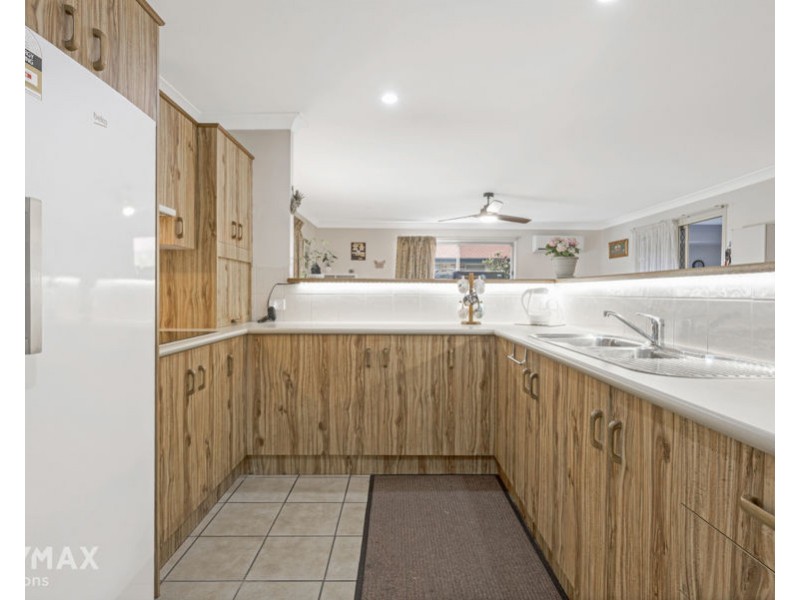 4 Regency Court, Strathpine QLD 4500