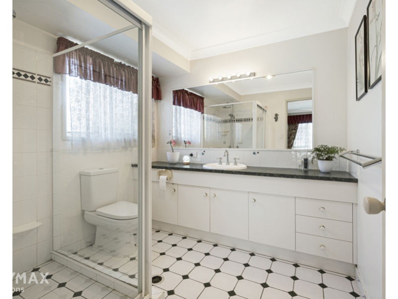 4 Regency Court, Strathpine QLD 4500