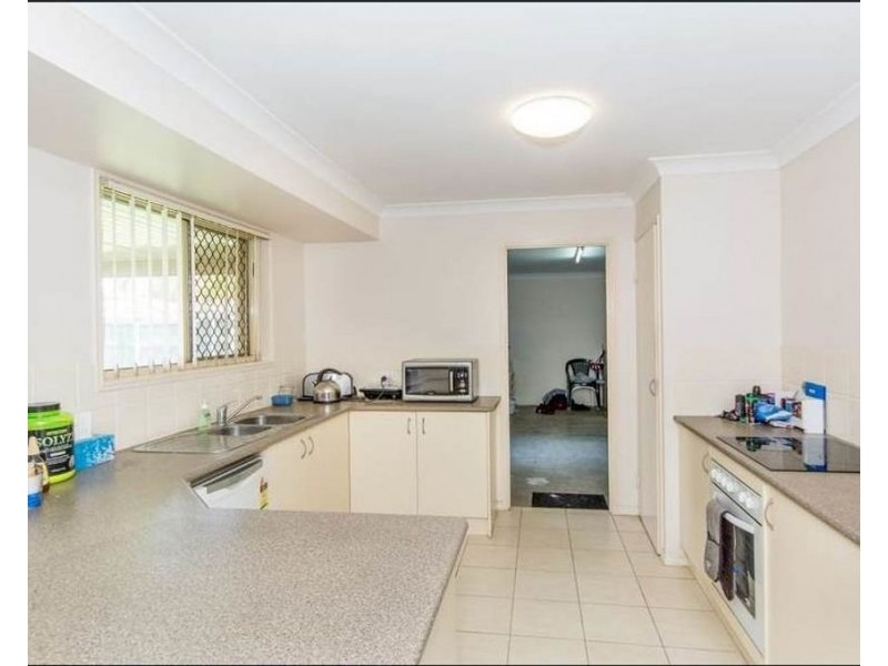 10 Evert Court, Morayfield QLD 4506