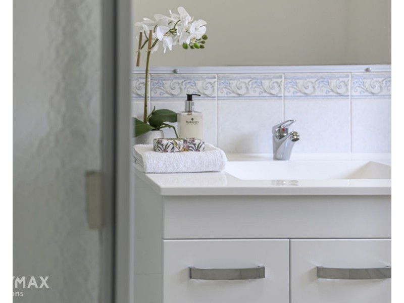 10 Regency Court, Strathpine QLD 4500