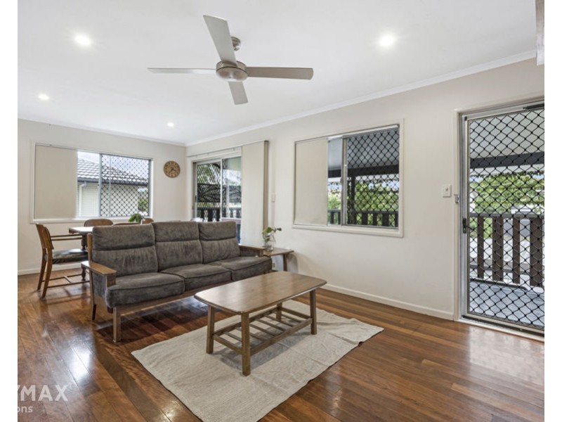 9 Shelley St, Strathpine QLD 4500