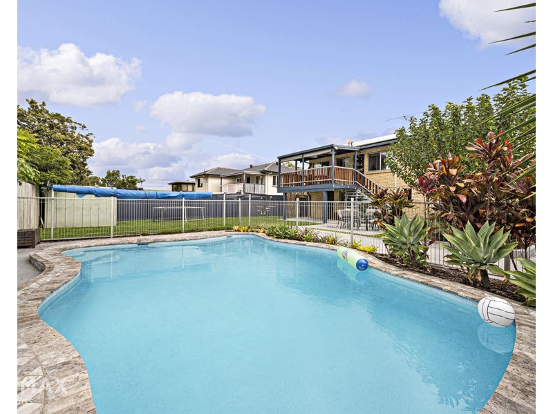 9 Shelley St, Strathpine QLD 4500