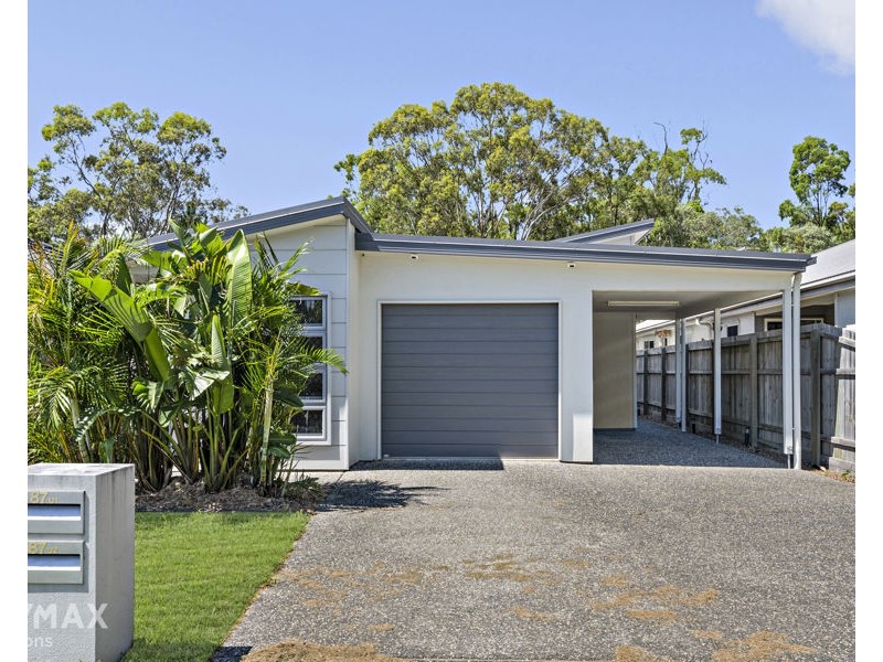 1 & 2/87 Jones Street, Rothwell QLD 4022